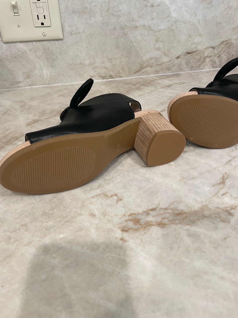 Black Bow-Accent Women's Mule Clog - Picture 10 of 10